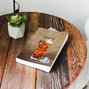 Meracik Teh Sampai Es